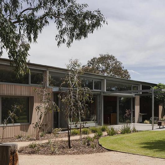 External Blinds in Forest Road House / Shade Factor