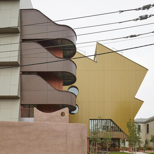 External Awnings in Balam Balam Place / Shade Factor