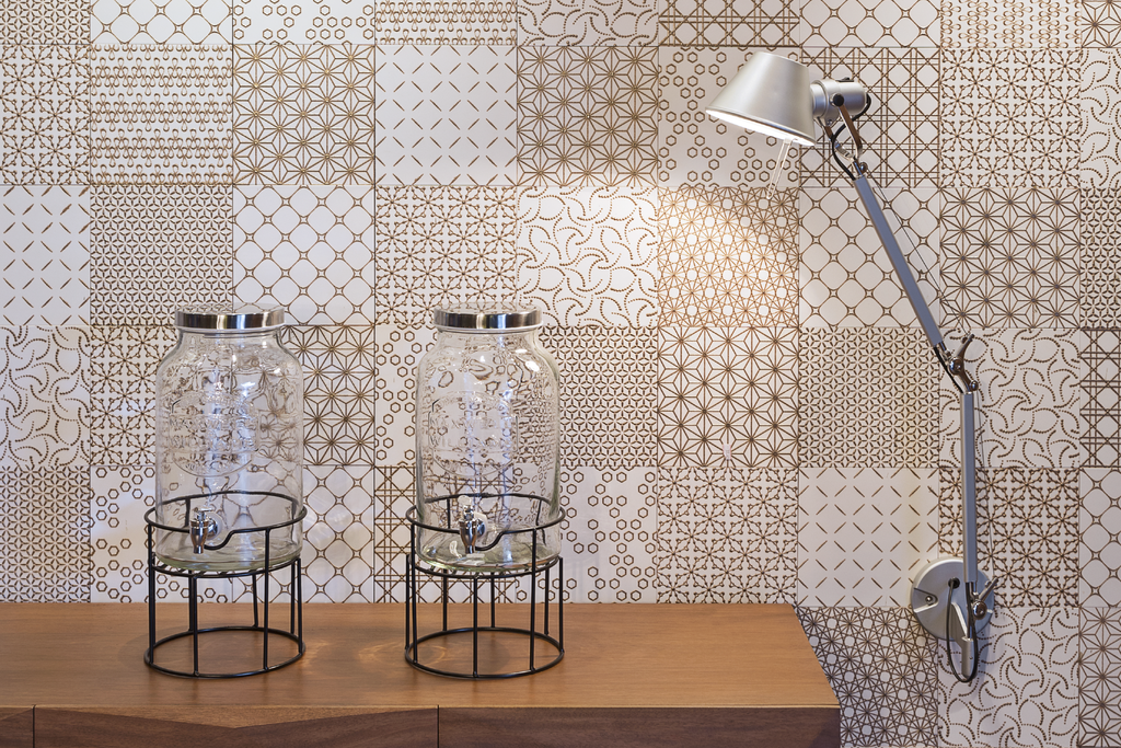 Cerámicos Decortiles Patchwork Gold / Eliane de CHC