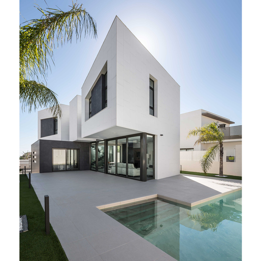 Nexo Porcelain Tile in a House in Santa Apolonia from Grespania