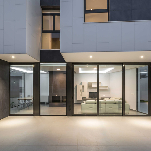 Nexo Porcelain Tile in a House in Santa Apolonia from Grespania